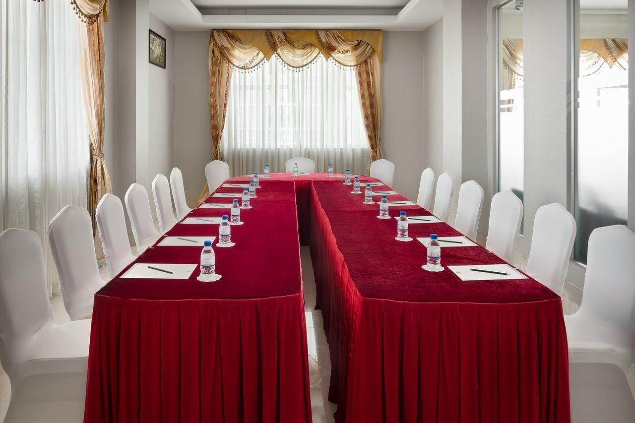 Green Palace Hotel Phnom Penh Dış mekan fotoğraf