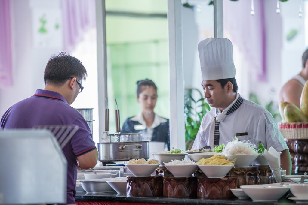 Green Palace Hotel Phnom Penh Dış mekan fotoğraf