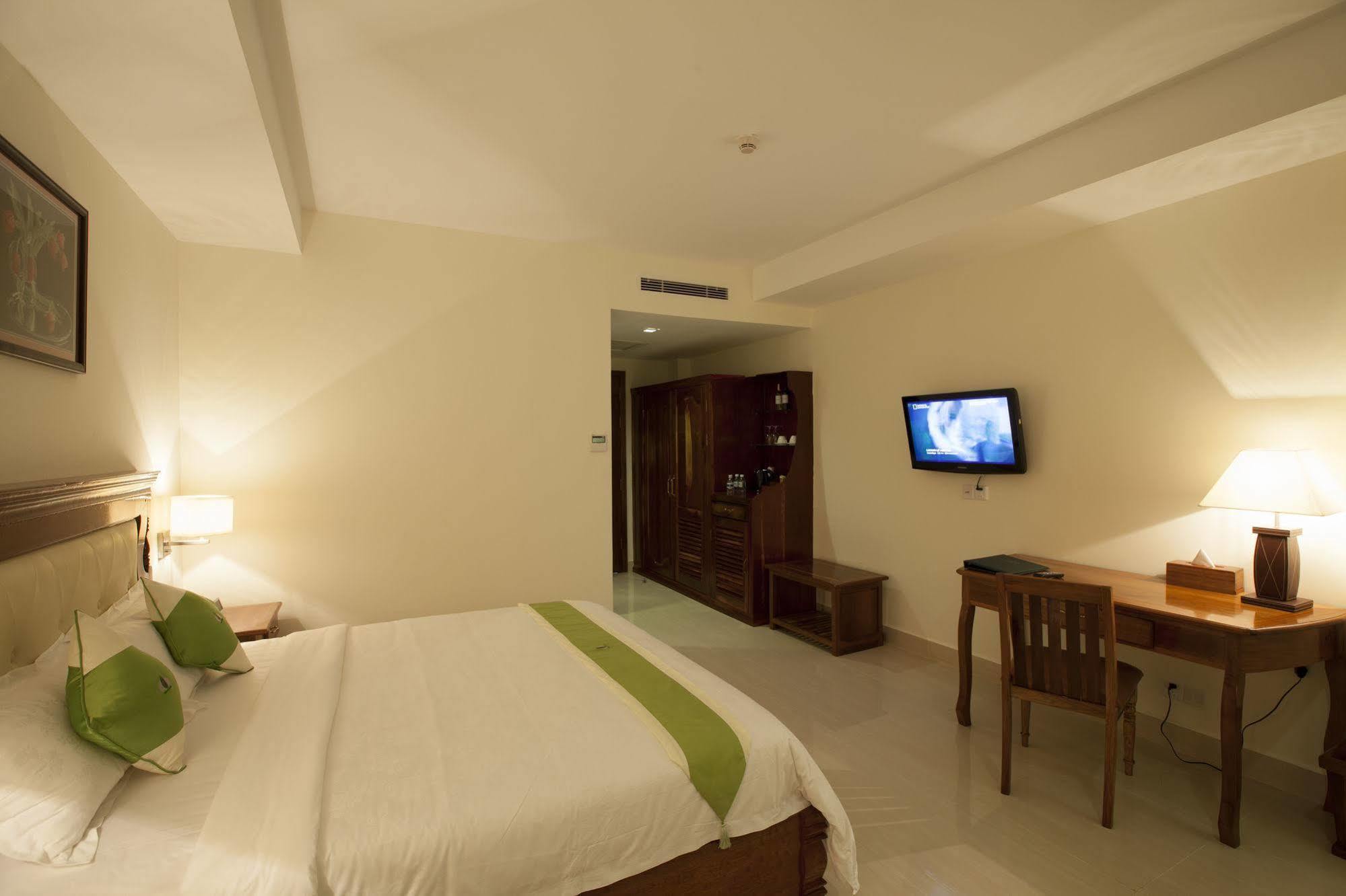 Green Palace Hotel Phnom Penh Dış mekan fotoğraf